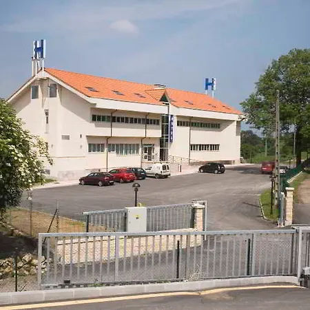 Palacio De Asturias Szálloda 3*