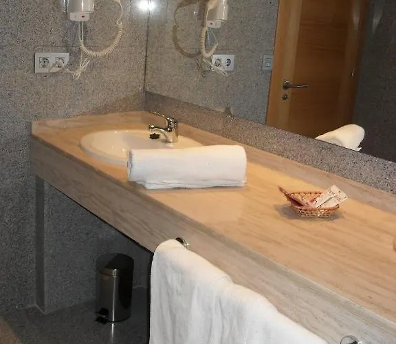 Palacio De Asturias Hotel 3*